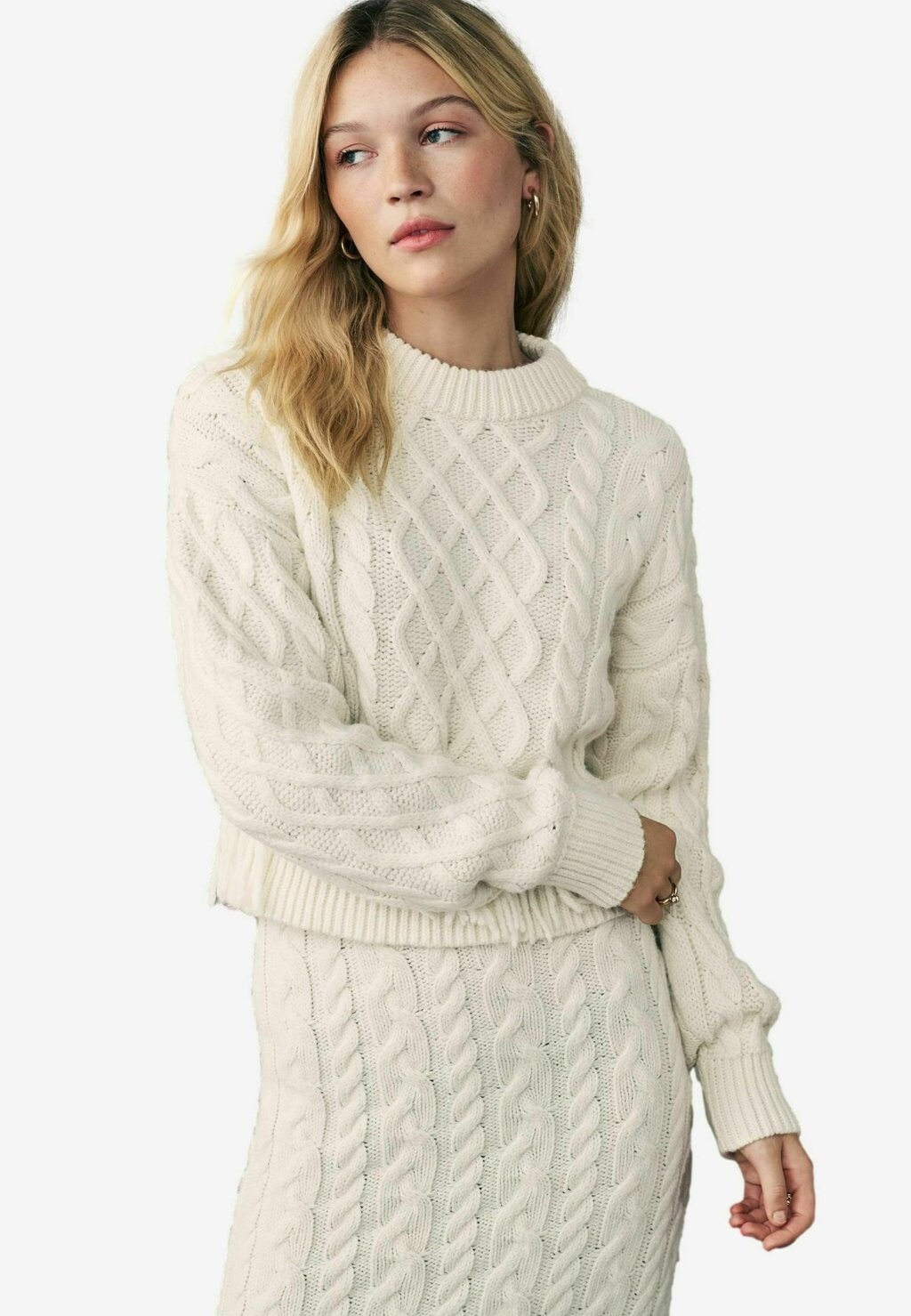 Джемпер FRINGE CREW NECK Next, белый 
Джемпер FRINGE CREW NECK Next, белый