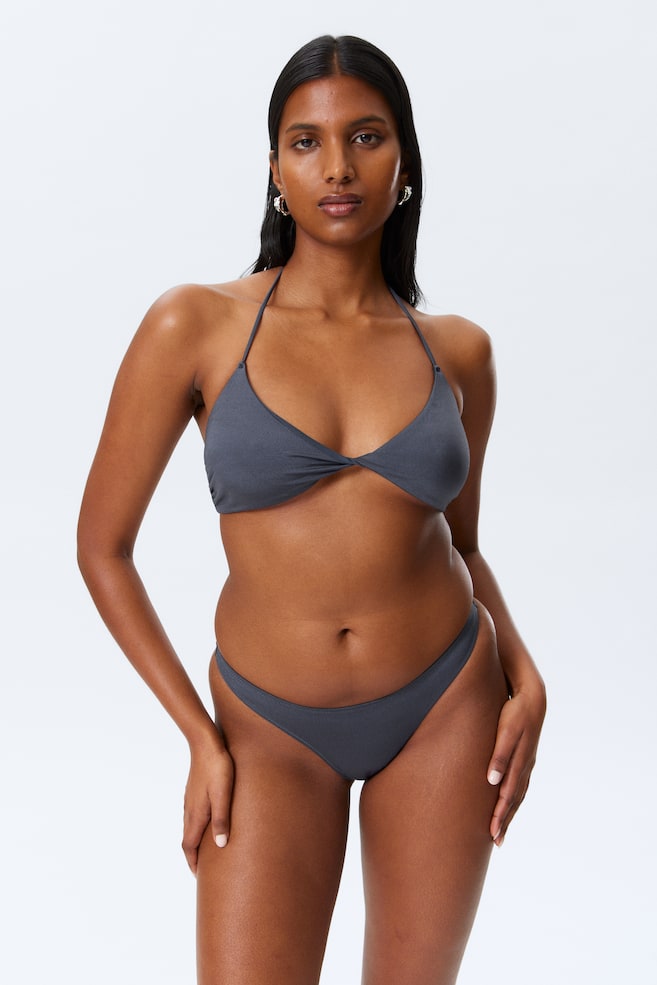 Мини-Бикини-Трусики бразильского покроя Weekday, синий
Мини-Бикини-Трусики бразильского покроя Weekday, синий