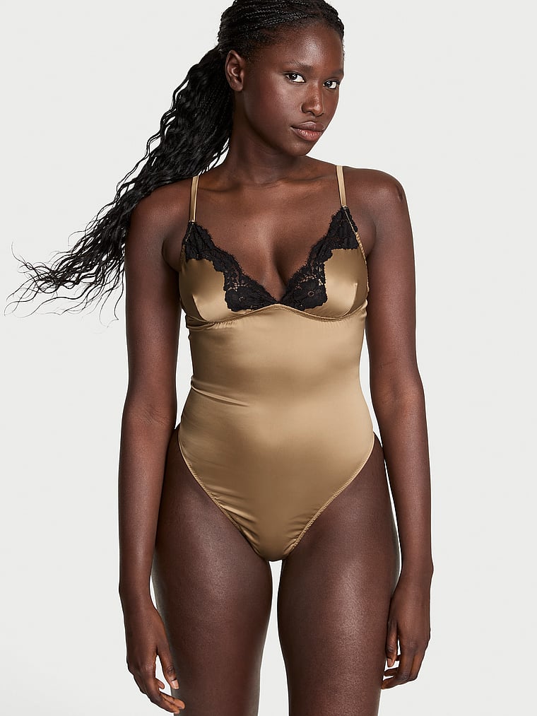 Боди с атласной кружевной отделкой Dream Angels, цвет biscuit
Боди с атласной кружевной отделкой Dream Angels, цвет biscuit