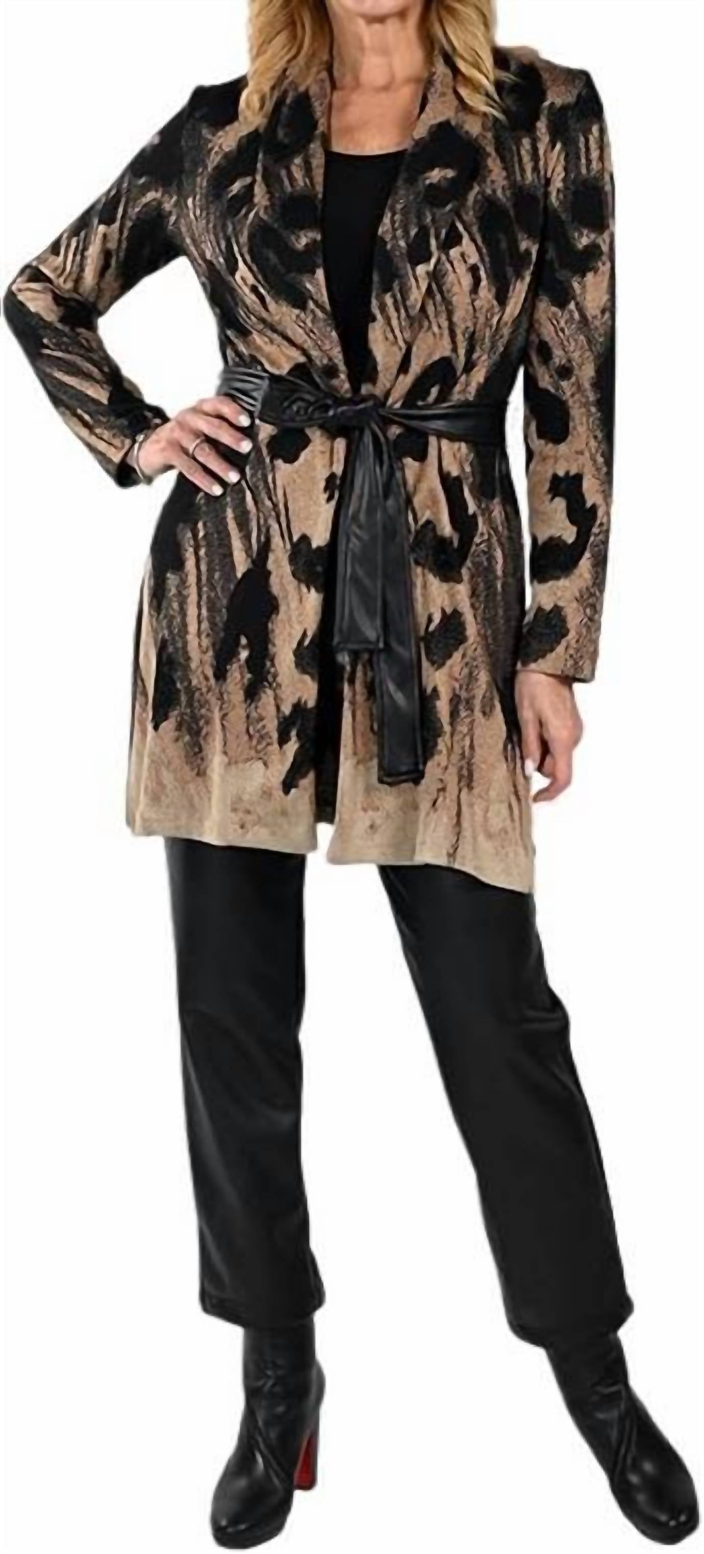 Вязаный кардиган в черном/бежевом цвете Frank Lyman
Вязаный кардиган в черном/бежевом цвете Frank Lyman