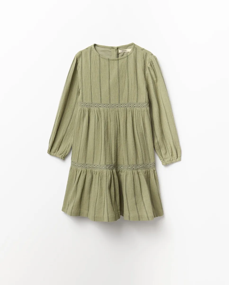 Платье-рубашка с плоским вырезом Sfera, зеленый
Платье-рубашка с плоским вырезом Sfera, зеленый