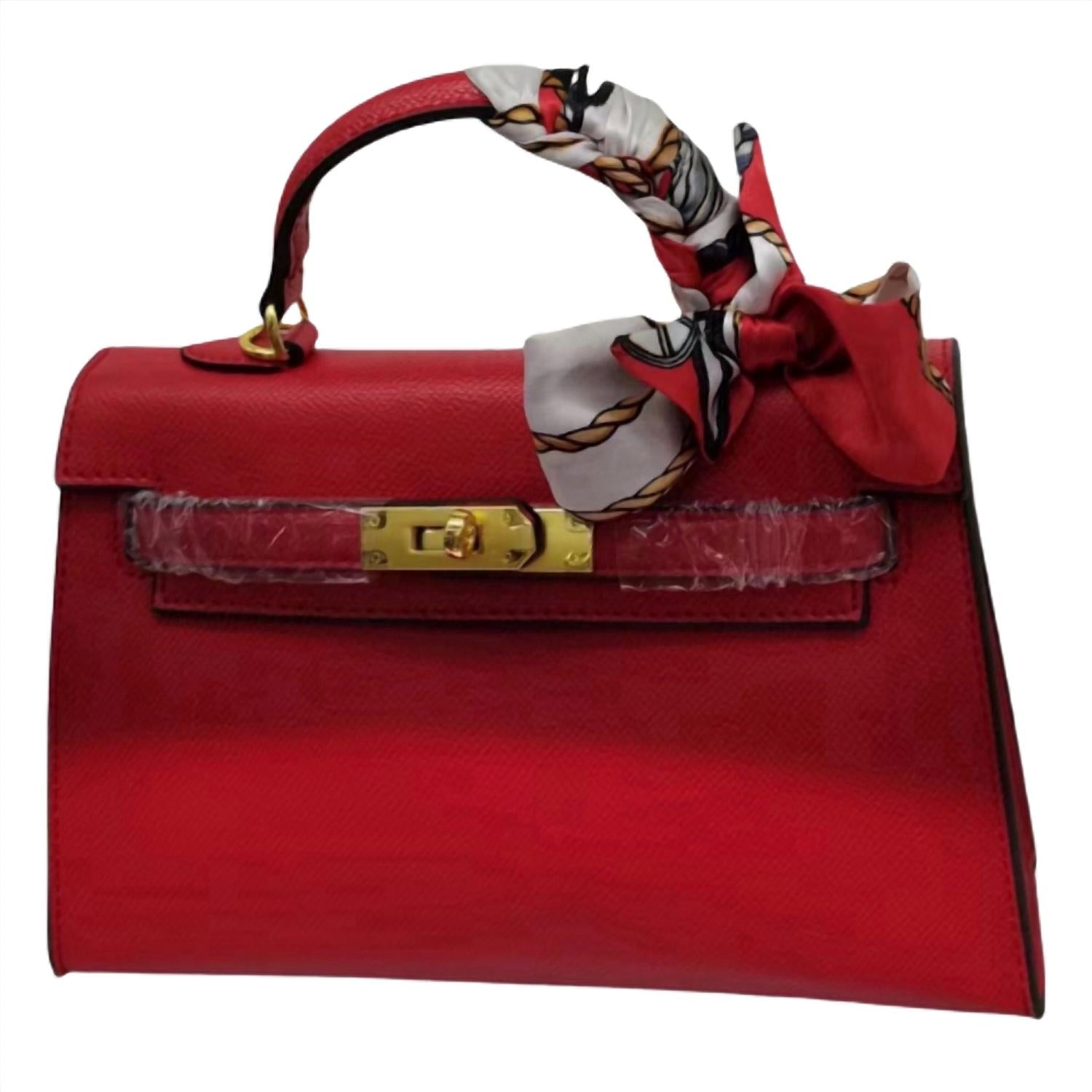 Гламурная мини-сумочка Signature в красном цвете Glam Collections
Гламурная мини-сумочка Signature в красном цвете Glam Collections