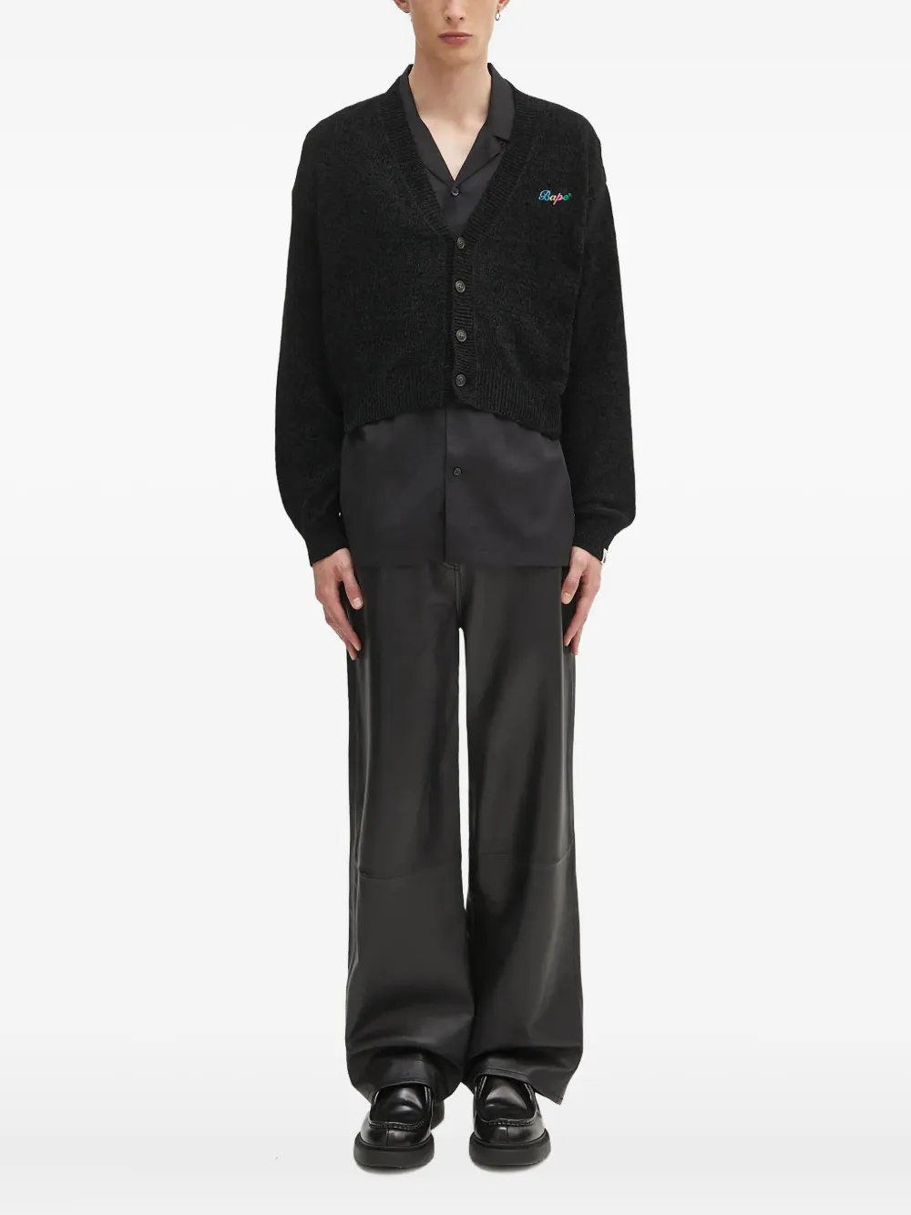 Укороченный кардиган с вышивкой A Bathing Ape, черный
Укороченный кардиган с вышивкой A Bathing Ape, черный