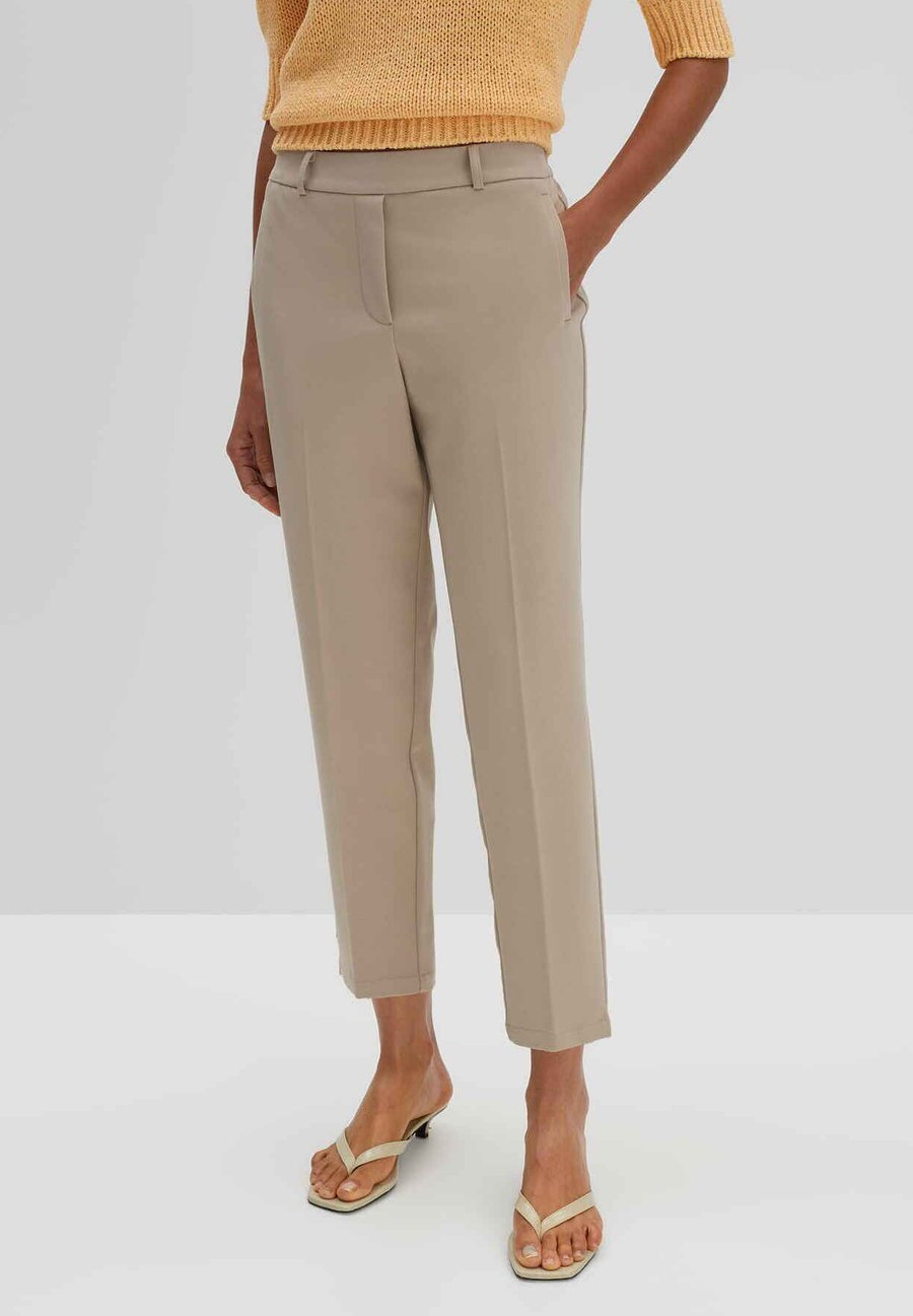 Брюки someday. CITY CHARLIE DETAIL, Soft Oat/Beige
Брюки someday. CITY CHARLIE DETAIL, Soft Oat/Beige