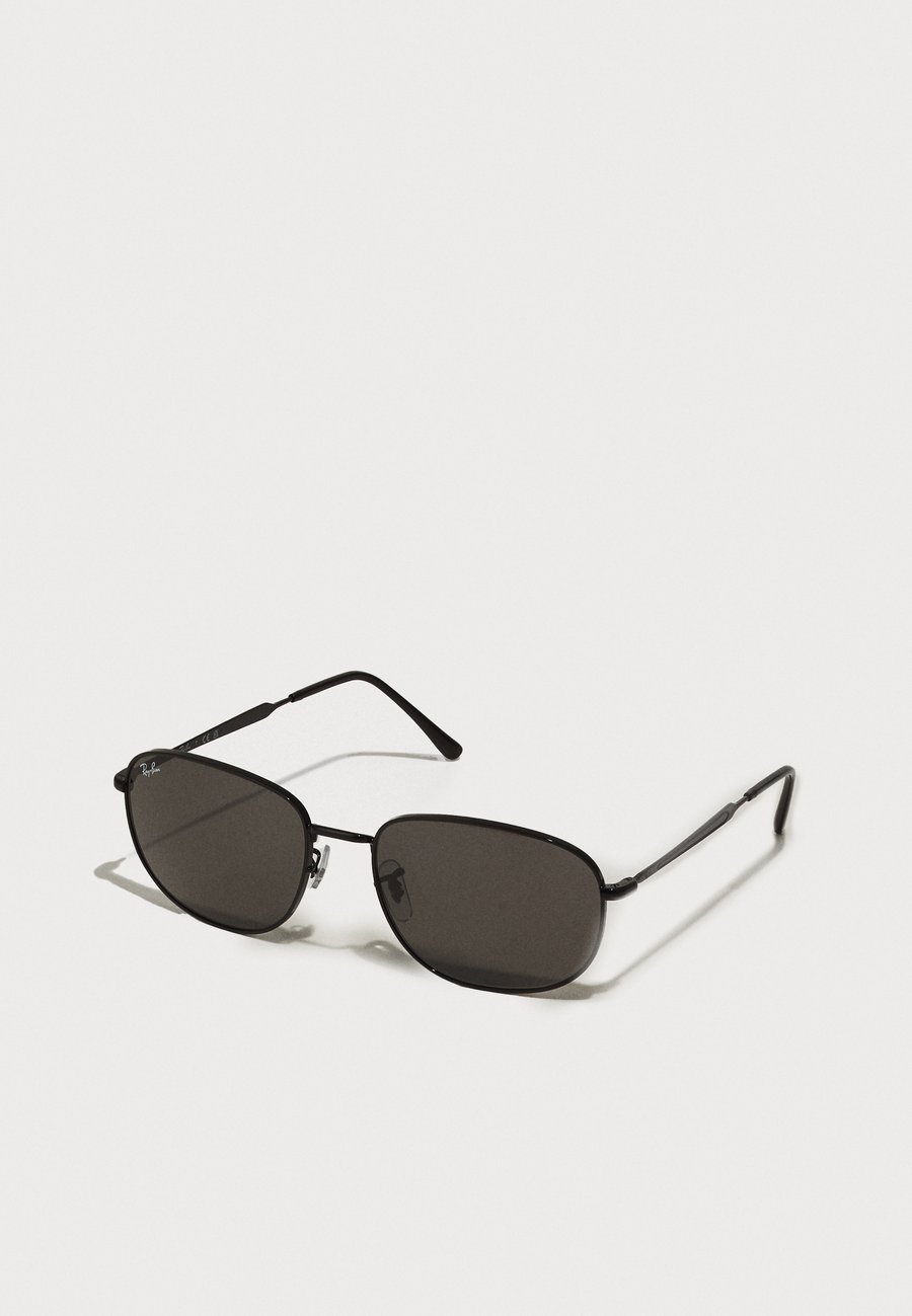 Солнцезащитные очки Ray-Ban UNISEX, Black
Солнцезащитные очки Ray-Ban UNISEX, Black