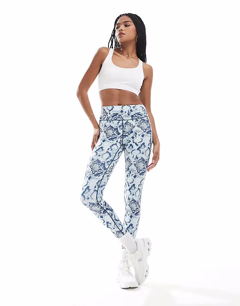 Леггинсы Dare 2b Influential II для женщин в синем цвете
Леггинсы Dare 2b Influential II для женщин в синем цвете