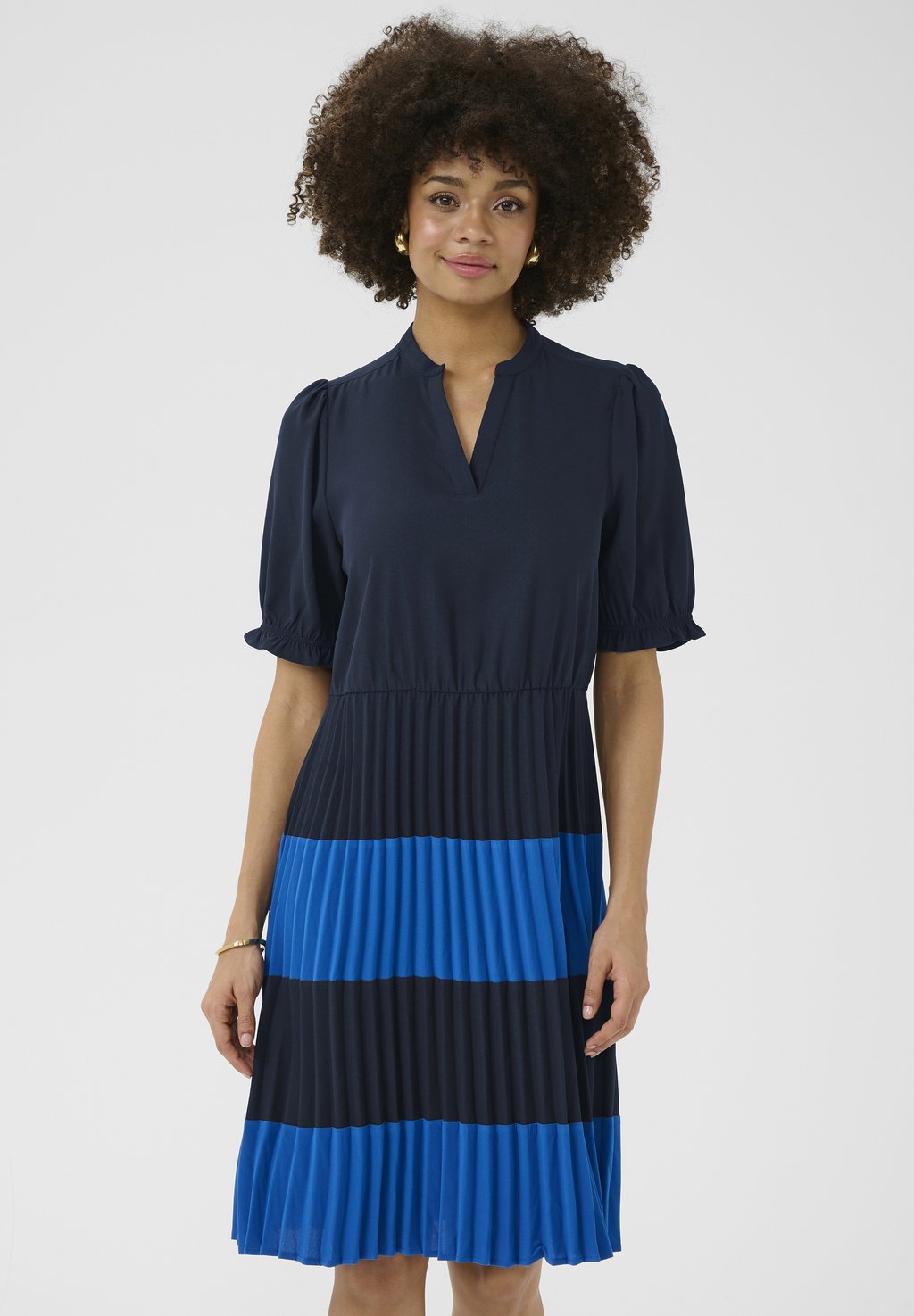 Повседневное платье CUBETTY Culture, синий
Повседневное платье CUBETTY Culture, синий