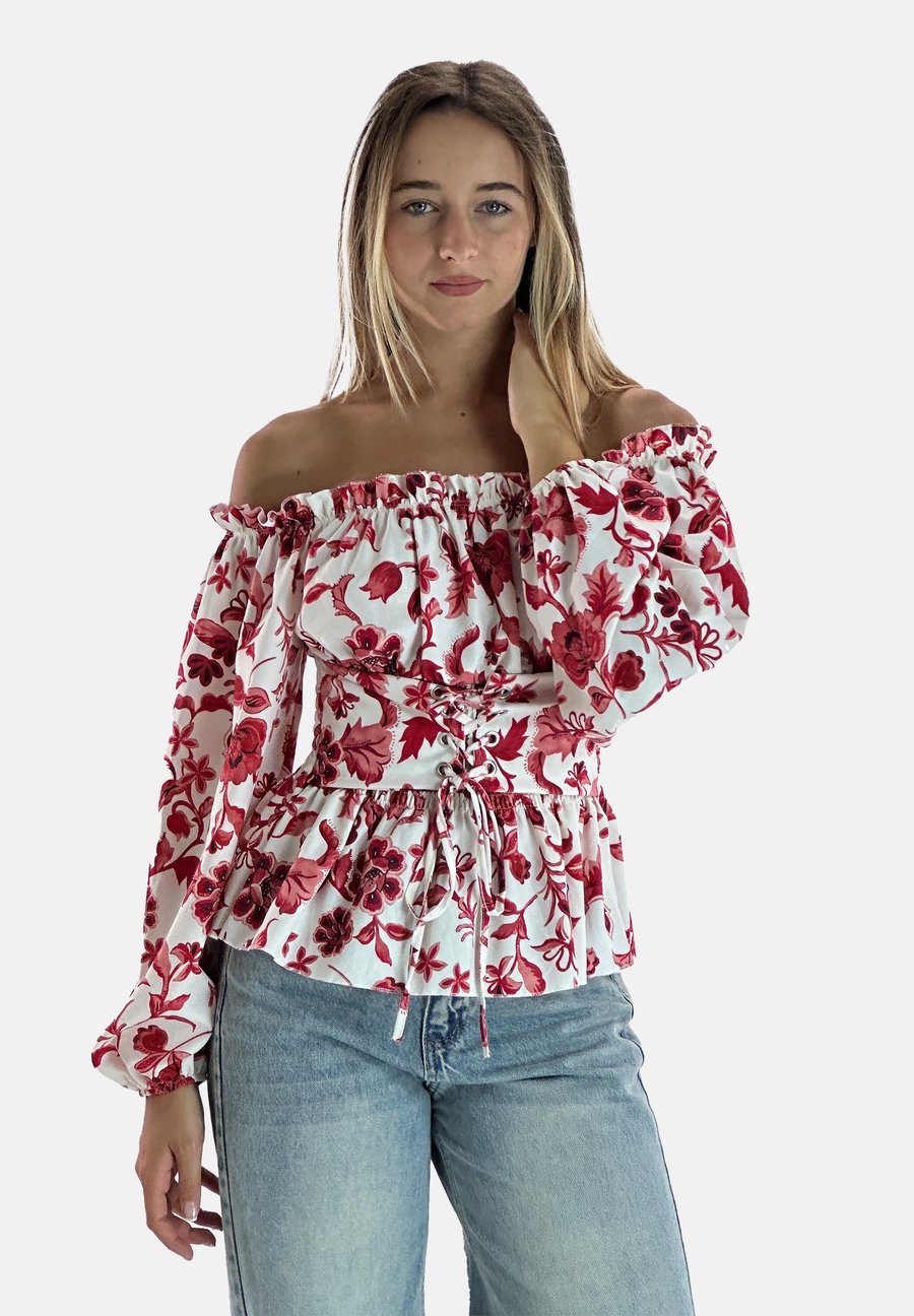 Блуза Elara Blouse, Rot/Red
Блуза Elara Blouse, Rot/Red