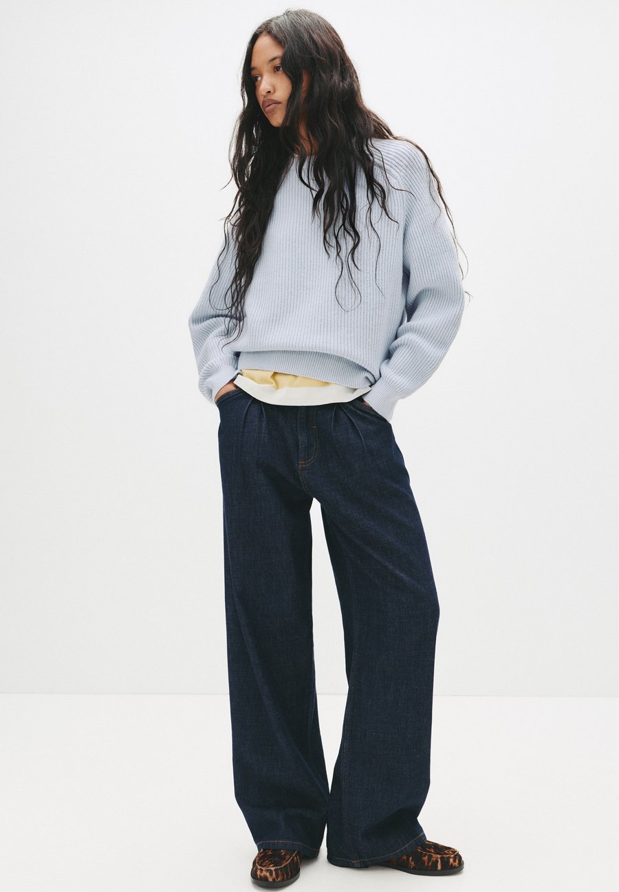 Джемпер PULL&BEAR Jumper, Blue-Grey
Джемпер PULL&BEAR Jumper, Blue-Grey