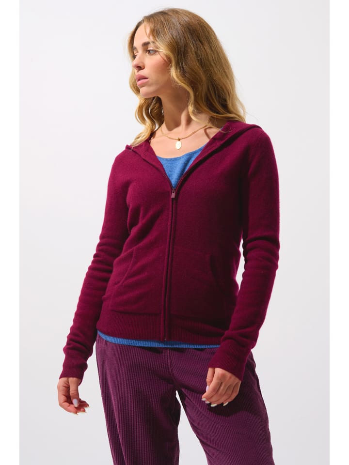 Кашемировый кардиган "Colombis" в цвете Бордо AUTHENTIC CASHMERE
Кашемировый кардиган "Colombis" в цвете Бордо AUTHENTIC CASHMERE