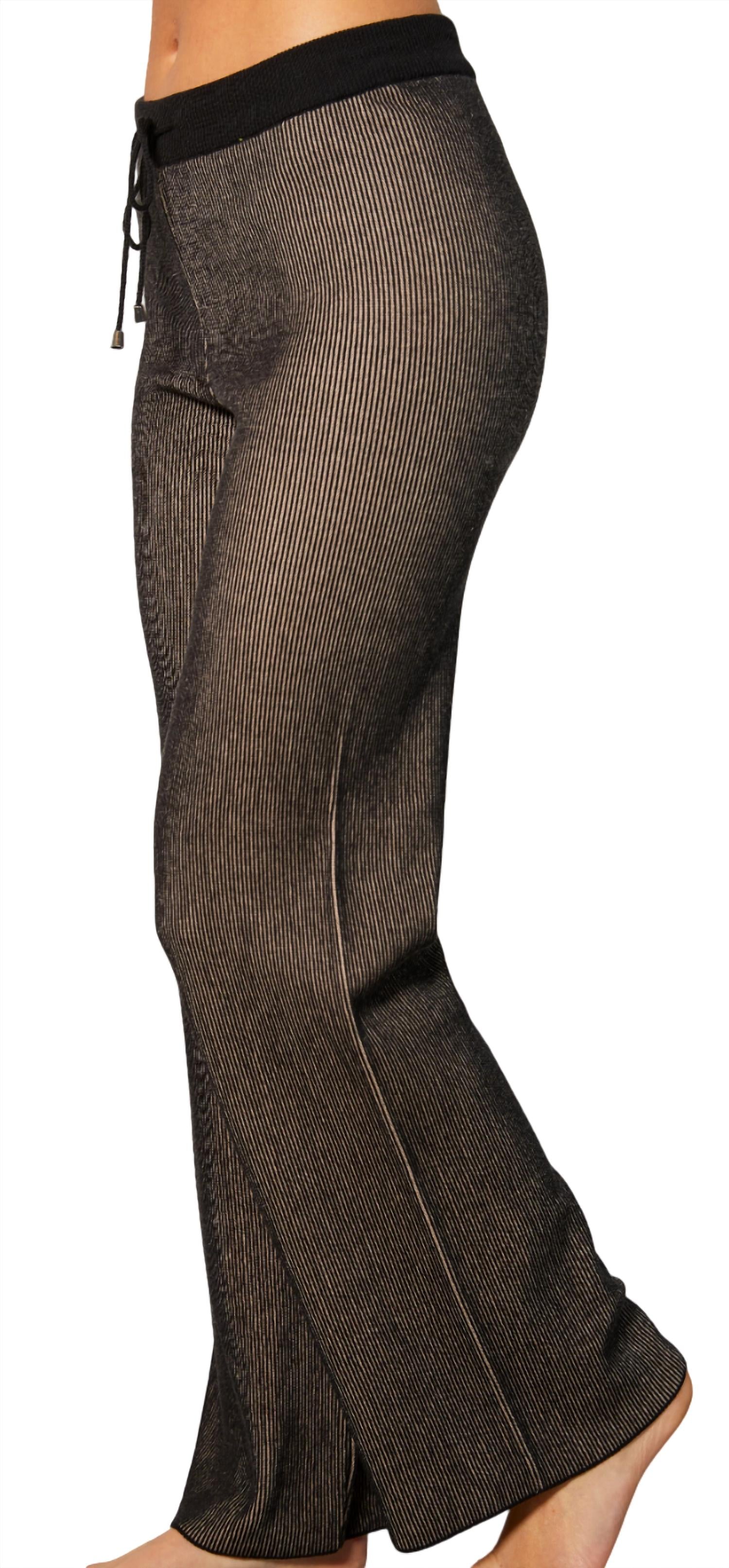 Двухцветные ребристые брюки песочного цвета Angel Apparel, цвет sand
Двухцветные ребристые брюки песочного цвета Angel Apparel, цвет sand