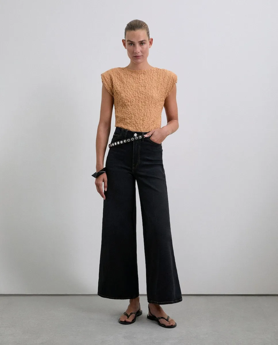 Женские прямые джинсы с высокой талией и кюлотом Scalpers, черный
Женские прямые джинсы с высокой талией и кюлотом Scalpers, черный