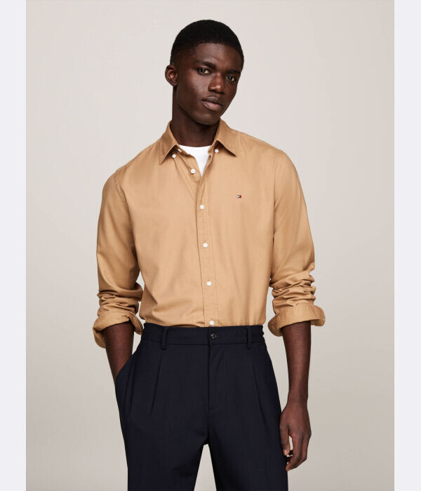 Рубашка Tommy Hilfiger Regular Fit, бежевый 
Рубашка Tommy Hilfiger Regular Fit, бежевый