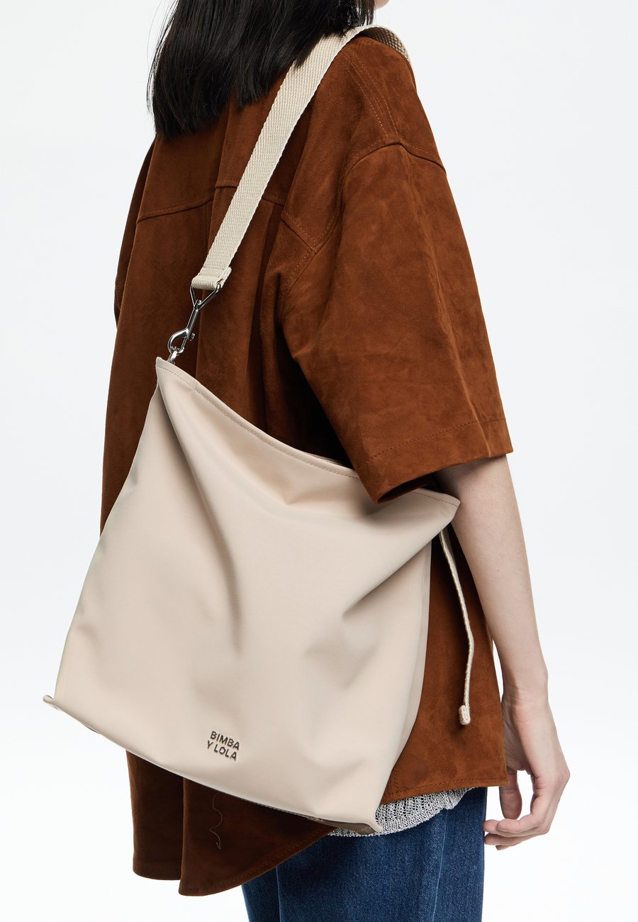 Сумка-шоппер Bimba Y Lola Tote bag, Arena/Sand
Сумка-шоппер Bimba Y Lola Tote bag, Arena/Sand