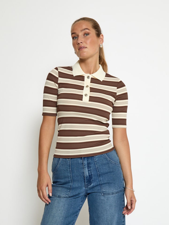 Футболка в полоску Carafe minus
Футболка в полоску Carafe minus