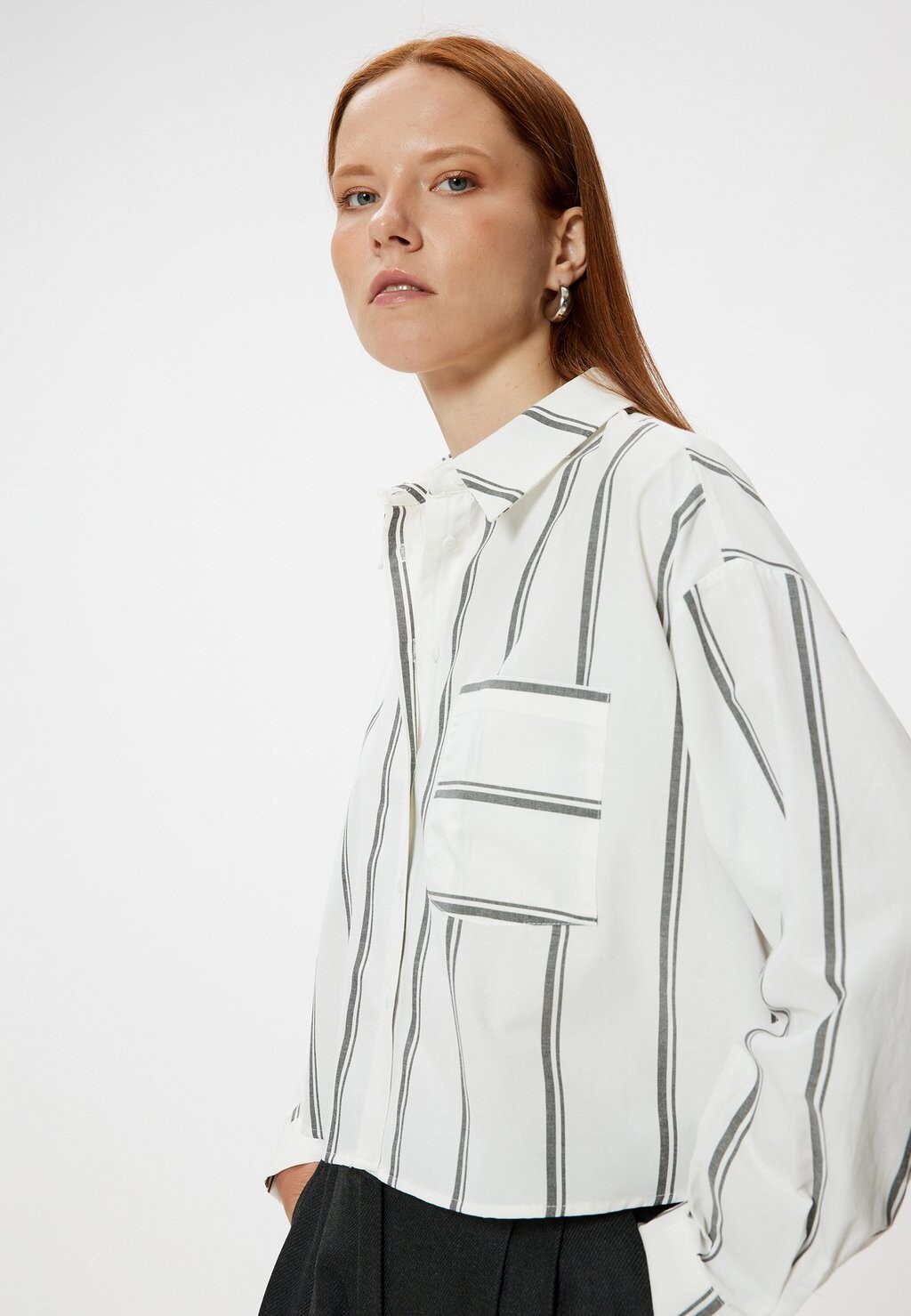 Блузка на пуговицах Koton, черный
Блузка на пуговицах Koton, черный