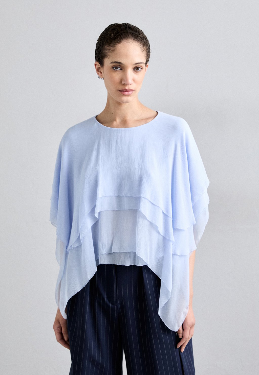 Блуза LICAPA Maje, синий
Блуза LICAPA Maje, синий