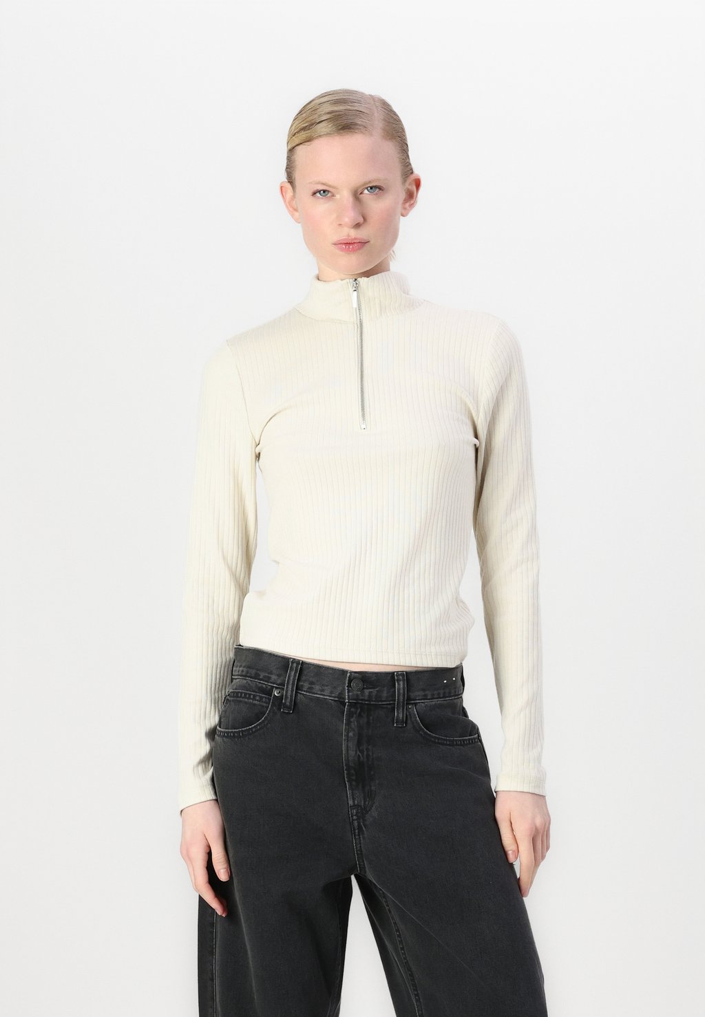 Футболка с длинным рукавом MOD WIDE MOCK GAP, бежевый
Футболка с длинным рукавом MOD WIDE MOCK GAP, бежевый