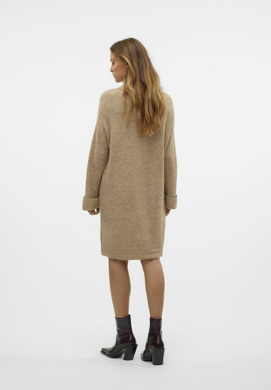 Платье-джемпер JUPITER Vero Moda, бежевый 
Платье-джемпер JUPITER Vero Moda, бежевый