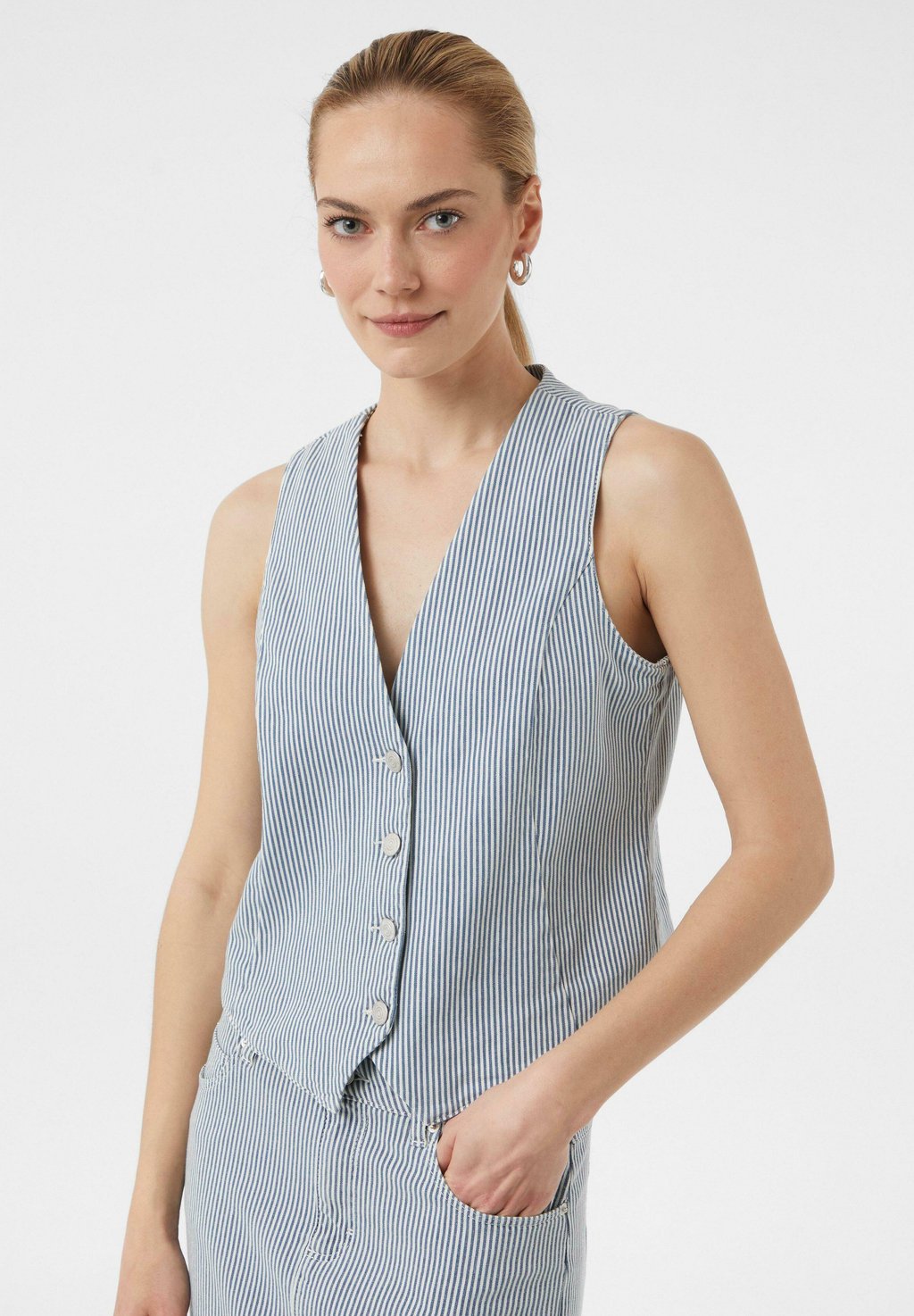 Жилет comma casual identity, синий
Жилет comma casual identity, синий