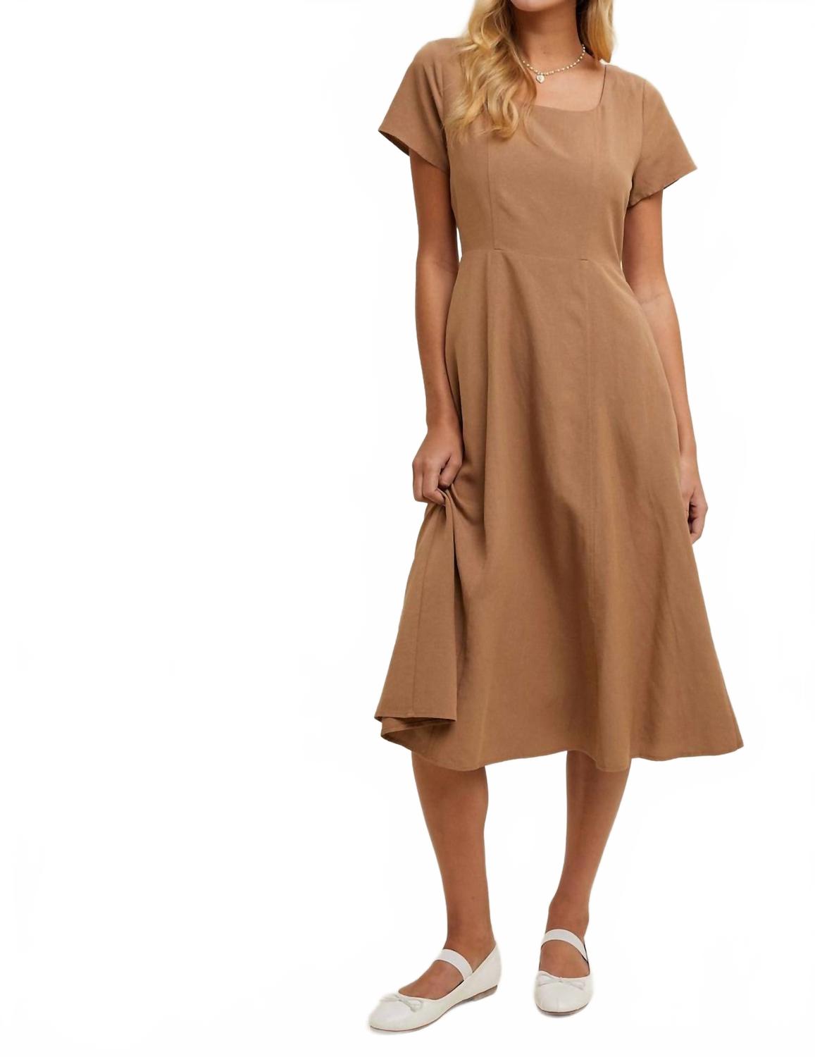 Платье Marge миди в цвете мокко WISHLIST, мокко
Платье Marge миди в цвете мокко WISHLIST, мокко