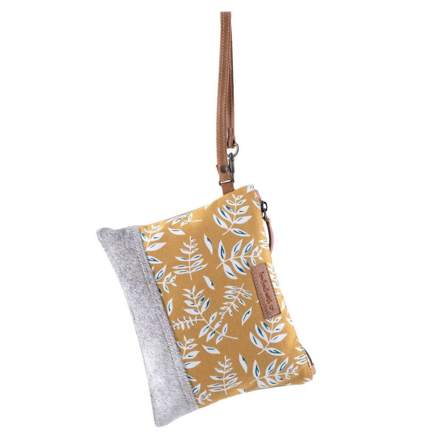 Oasis большой кошелек на запястье в желтом цвете Sixtease Bags
Oasis большой кошелек на запястье в желтом цвете Sixtease Bags