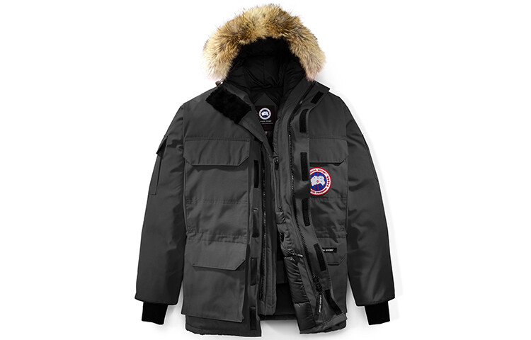 Мужской пуховик Canada Goose
Мужской пуховик Canada Goose
