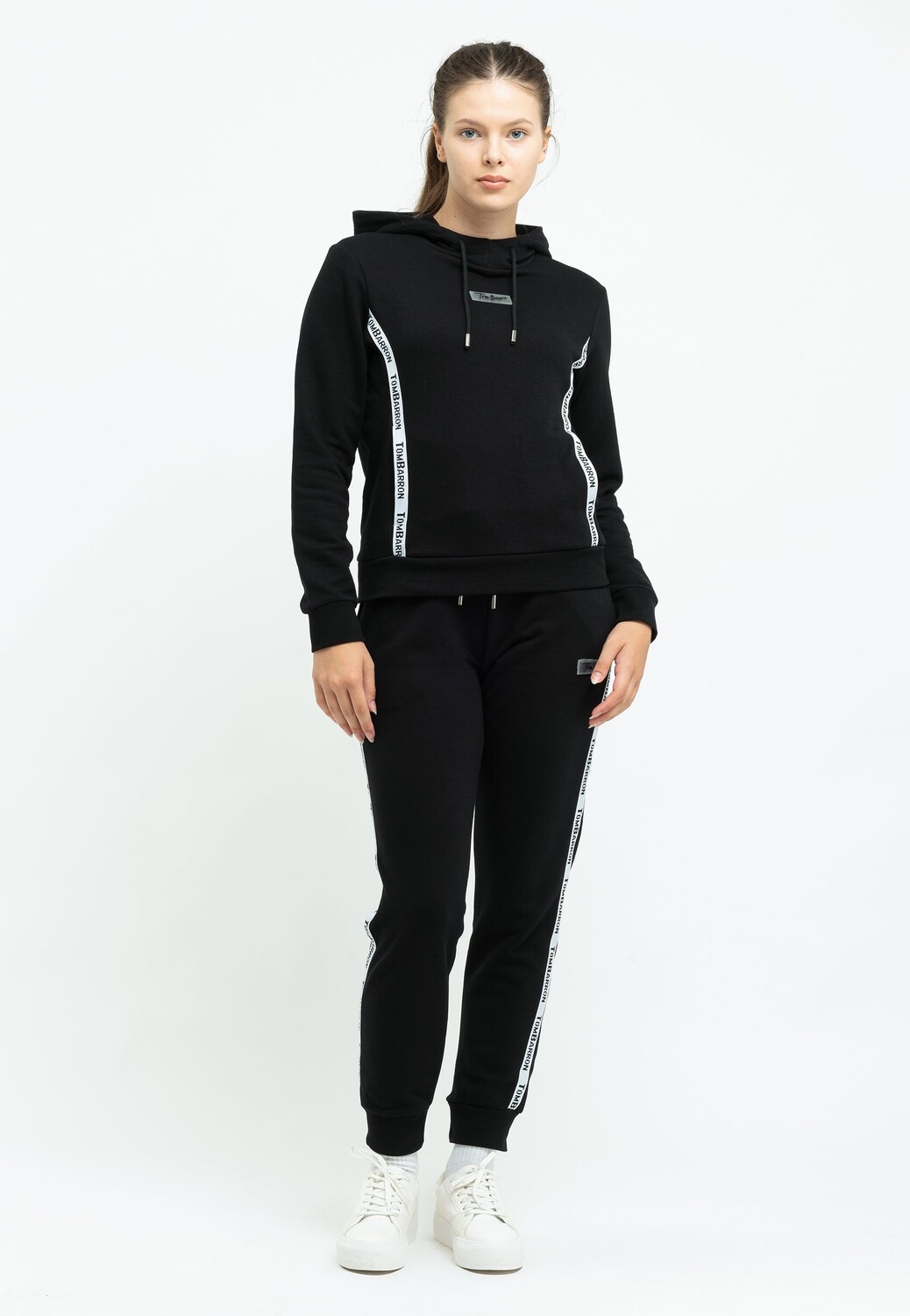 Спортивный костюм tom barron в полоску с логотипом повседневный Tom_Barron, черный
Спортивный костюм tom barron в полоску с логотипом повседневный Tom_Barron, черный