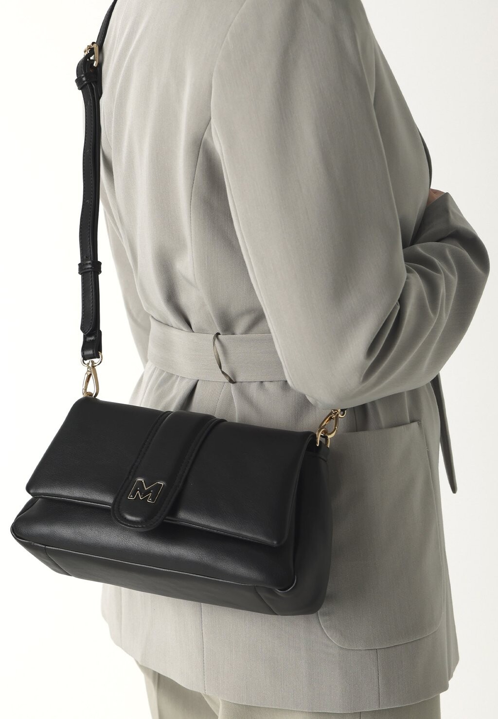 Сумочка OLEXIA Mexx, черный
Сумочка OLEXIA Mexx, черный