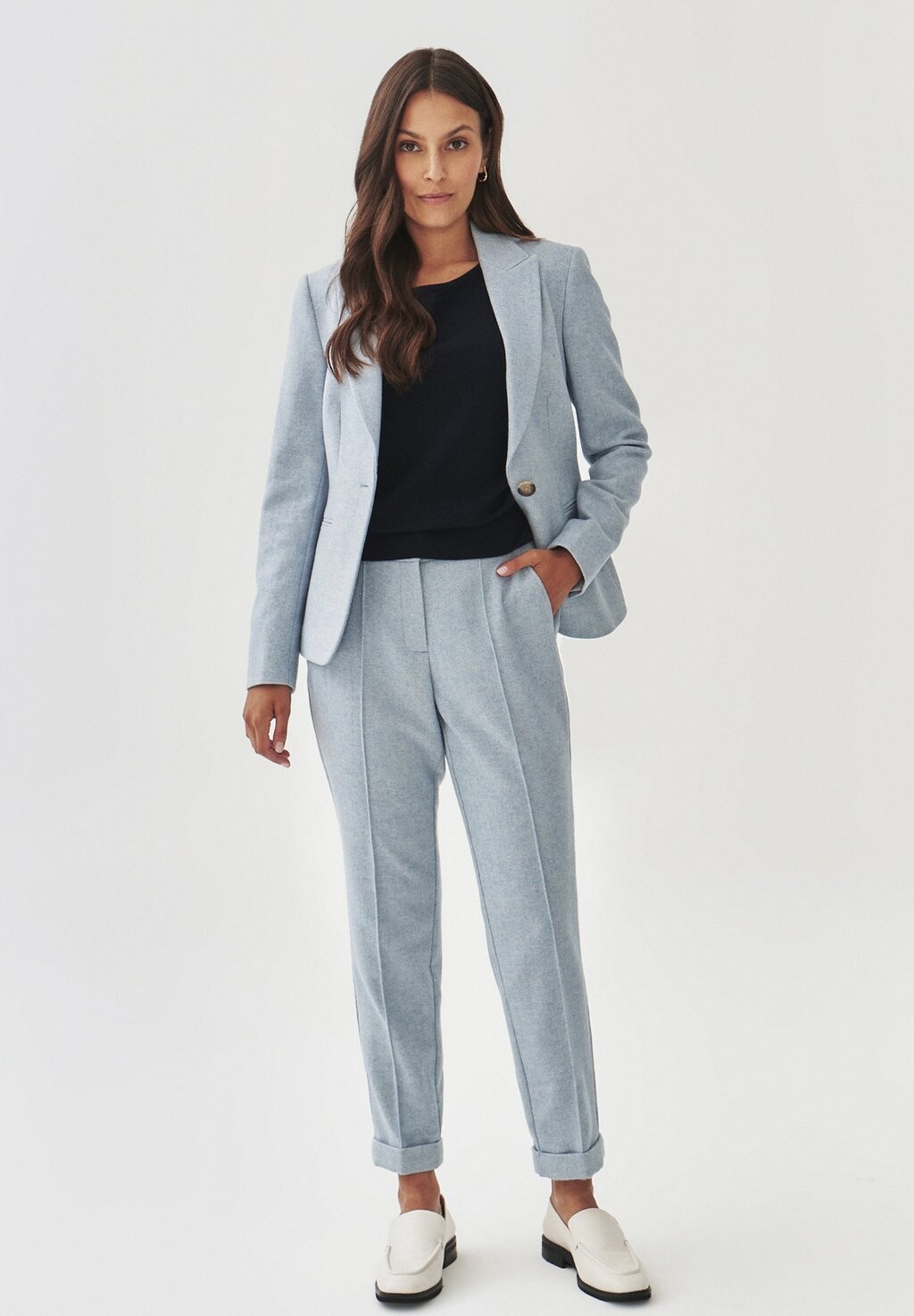 Чиносы SUMKO TATUUM, светло-голубой
Чиносы SUMKO TATUUM, светло-голубой