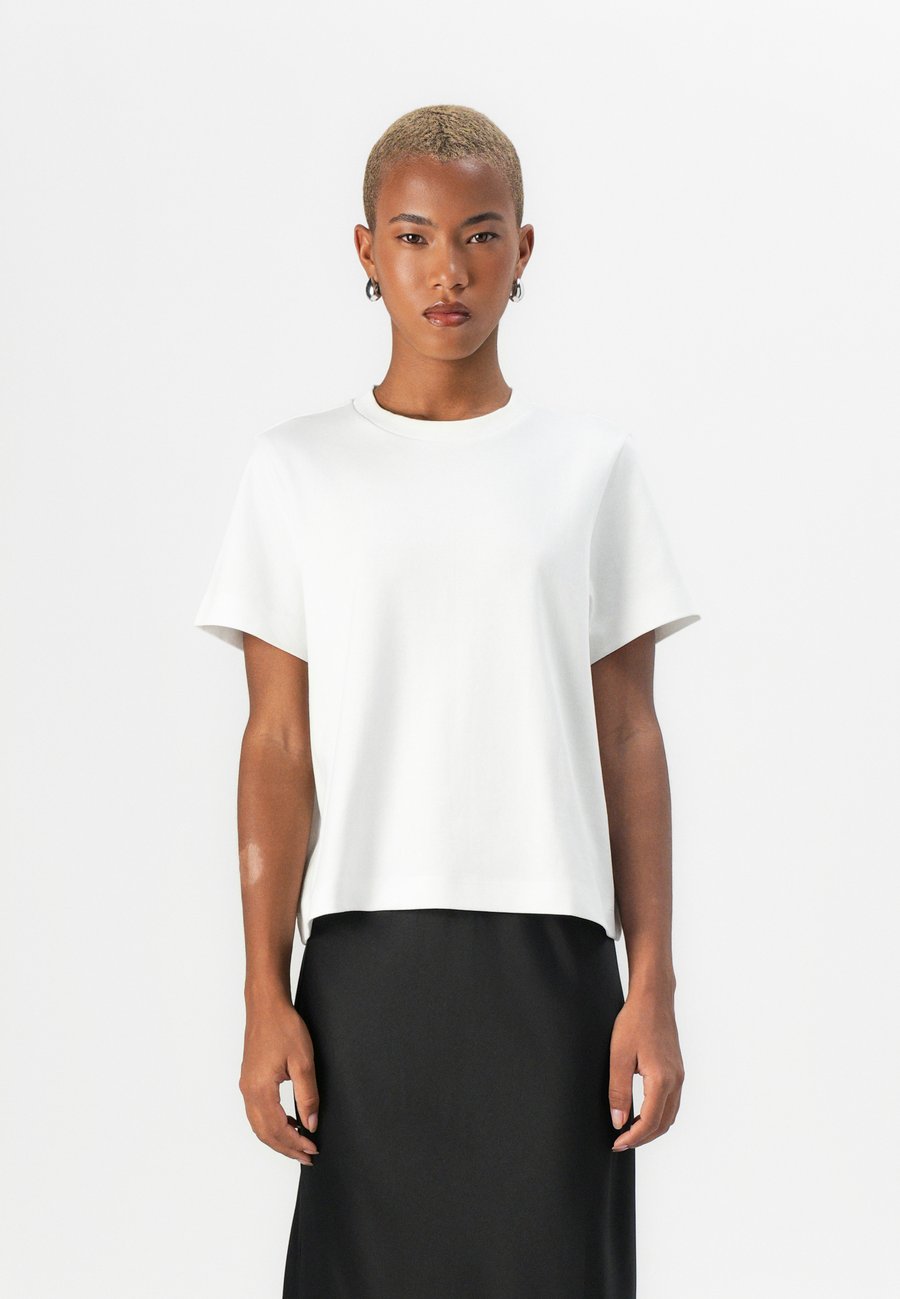 Футболка Vero Moda VMSARA METTE BOX JRS GA , Snow White/White, Белый, Футболка Vero Moda VMSARA METTE BOX JRS GA , Snow White/White
Футболка Vero Moda VMSARA METTE BOX JRS GA , Snow White/White, Белый, Футболка Vero Moda VMSARA METTE BOX JRS GA , Snow White/White