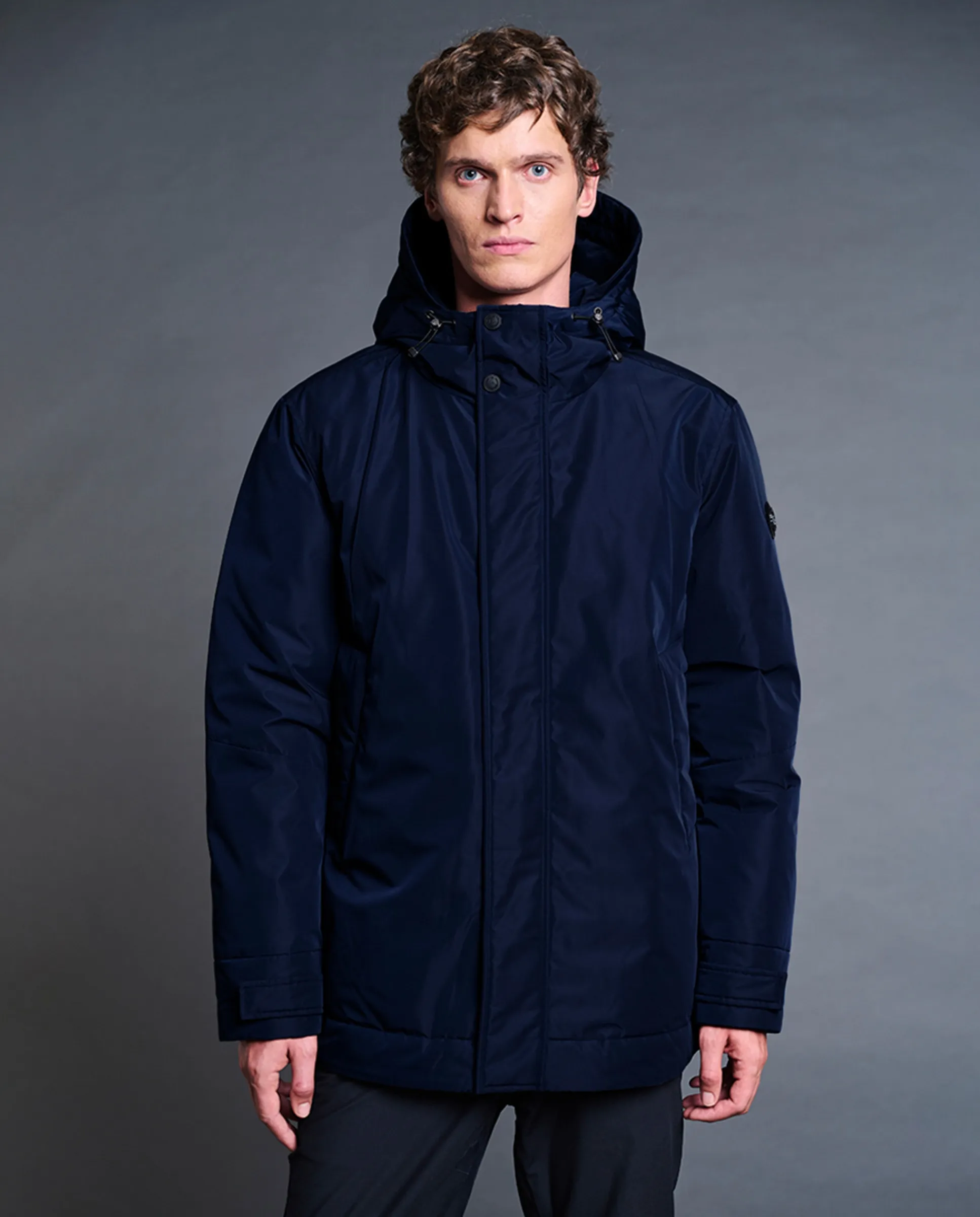 Техническая куртка Porland с капюшоном для мужчин Henry Arroway, темно-синий
Техническая куртка Porland с капюшоном для мужчин Henry Arroway, темно-синий