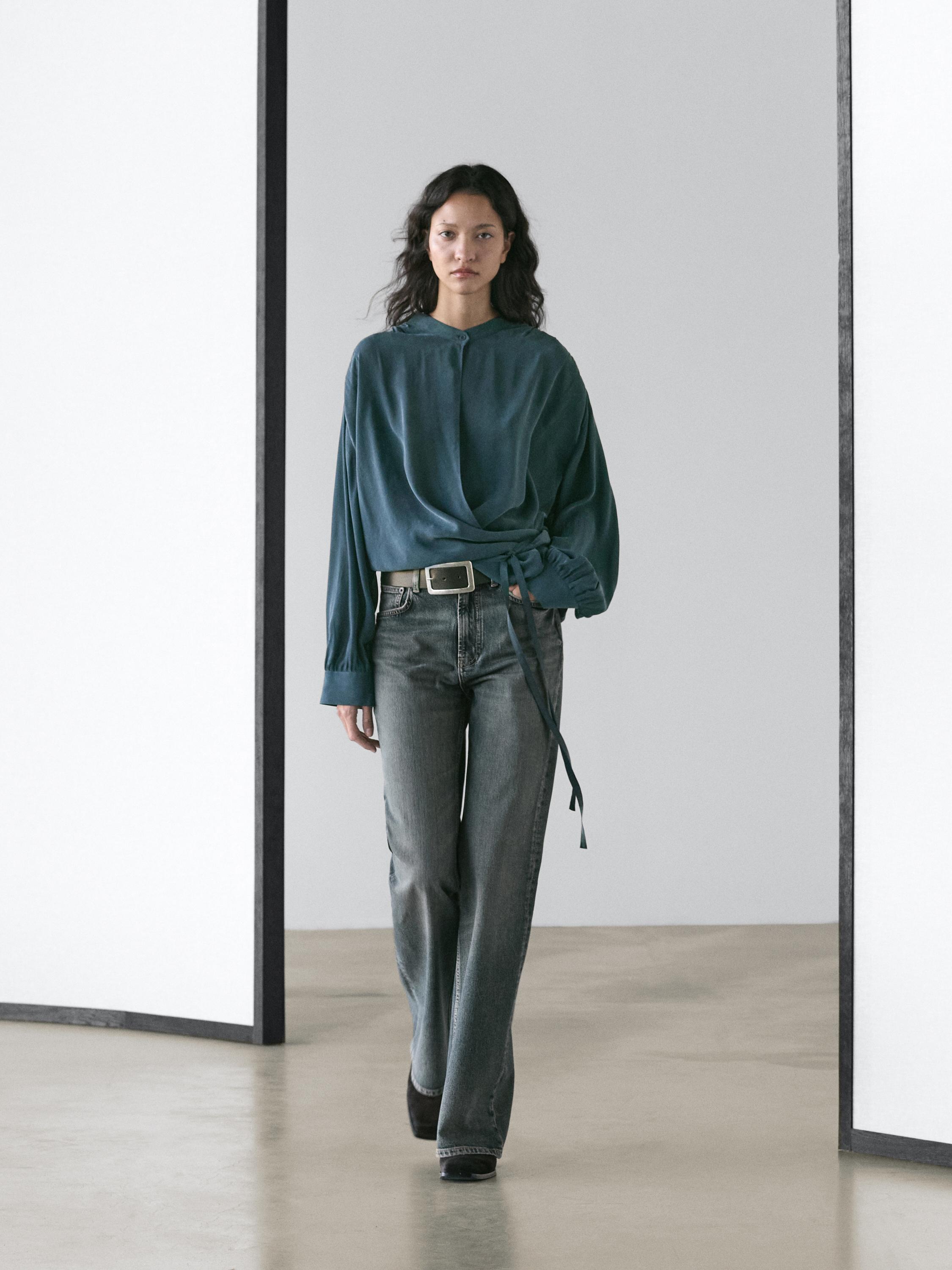 Джинсы со средней посадкой, прямые с легким клешем Massimo Dutti, medium blue
Джинсы со средней посадкой, прямые с легким клешем Massimo Dutti, medium blue