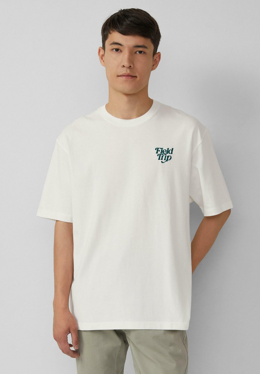 Футболка s.Oliver MIT STICKEREI, Weiß/Off-White, Белый, Футболка s.Oliver MIT STICKEREI, Weiß/Off-White
Футболка s.Oliver MIT STICKEREI, Weiß/Off-White, Белый, Футболка s.Oliver MIT STICKEREI, Weiß/Off-White