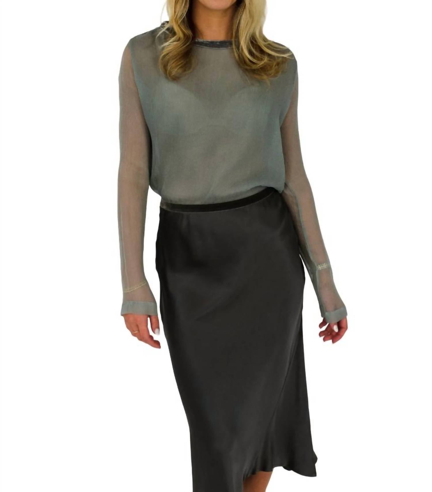 Топ из окрашенного вручную материала серого цвета Vivana Uchitel
Топ из окрашенного вручную материала серого цвета Vivana Uchitel