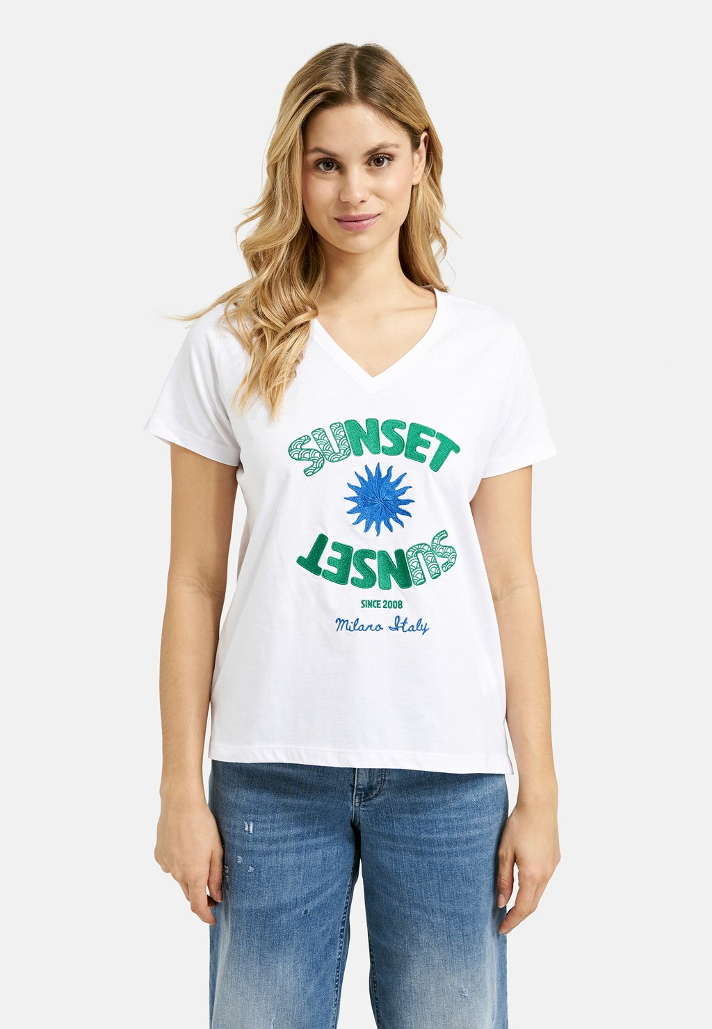 Футболка с принтом MILANO ITALY, белый 
Футболка с принтом MILANO ITALY, белый