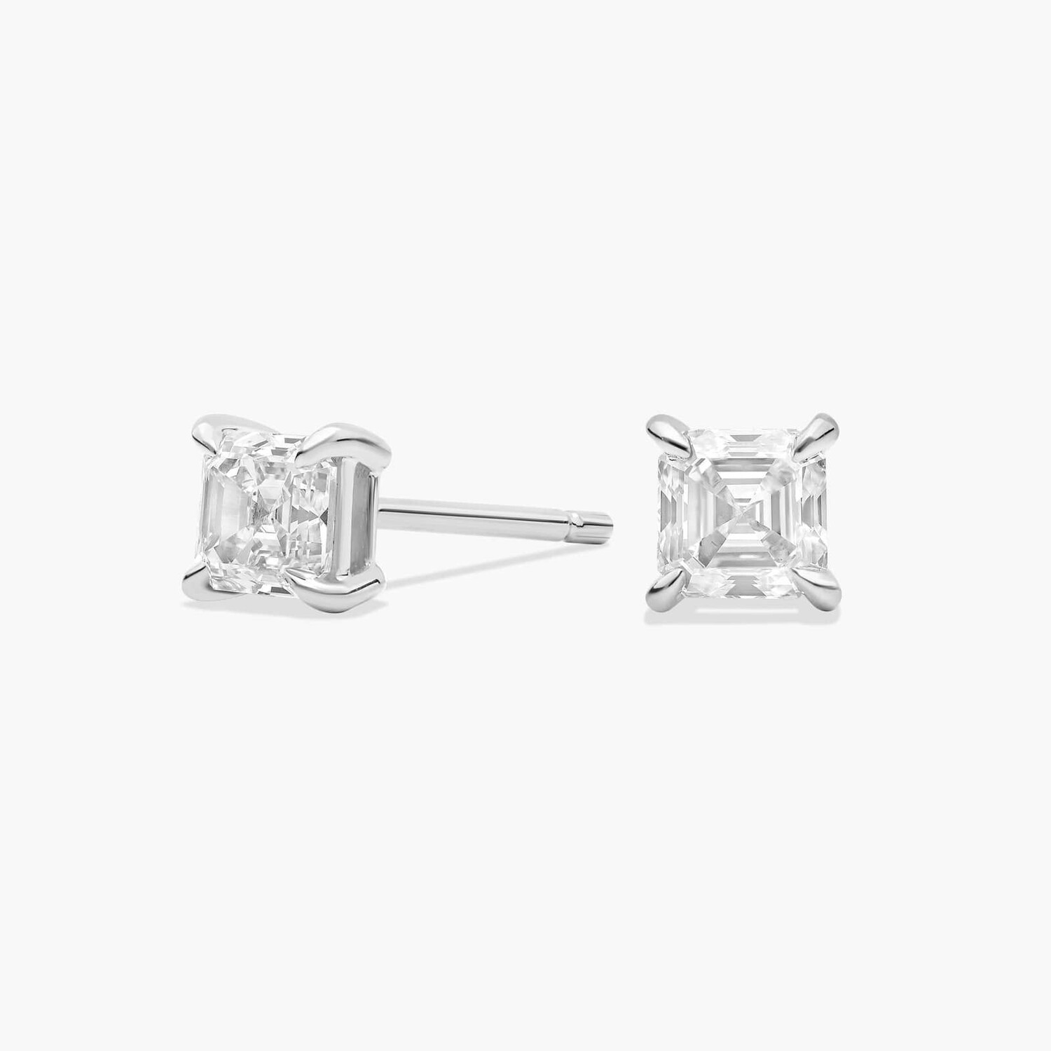 Серьги-гвоздики с бриллиантами огранки Asscher из платины (3/4 карата, Tw. - HI / SI1-SI2) Blue Nile
Серьги-гвоздики с бриллиантами огранки Asscher из платины (3/4 карата, Tw. - HI / SI1-SI2) Blue Nile