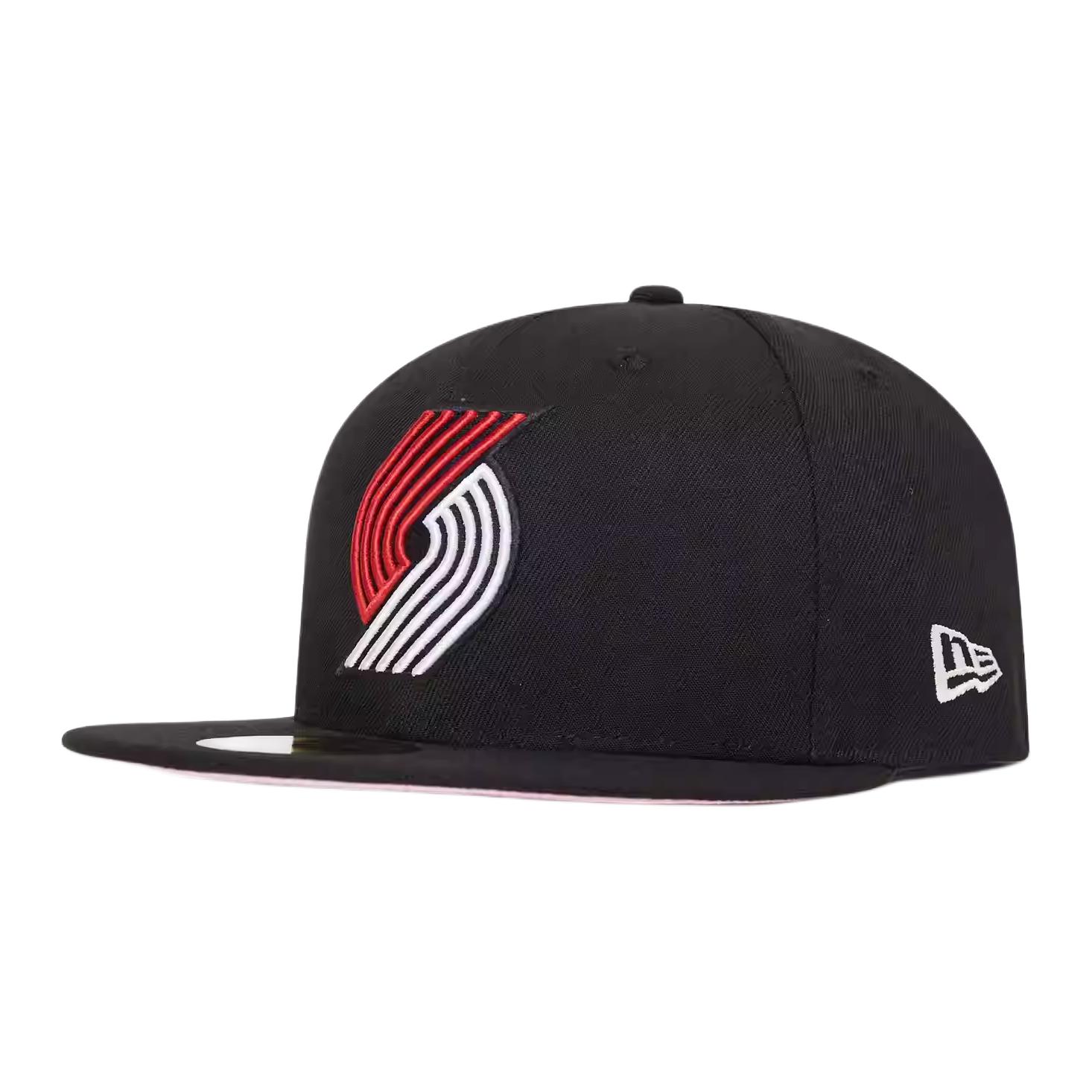 New Era Бейсболка 59FIFTY из полиэстера, унисекс, черный
New Era Бейсболка 59FIFTY из полиэстера, унисекс, черный