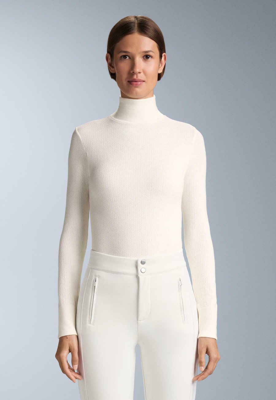 Топ OYSHO SEAMLESS MERINO WOOL, White
Топ OYSHO SEAMLESS MERINO WOOL, White