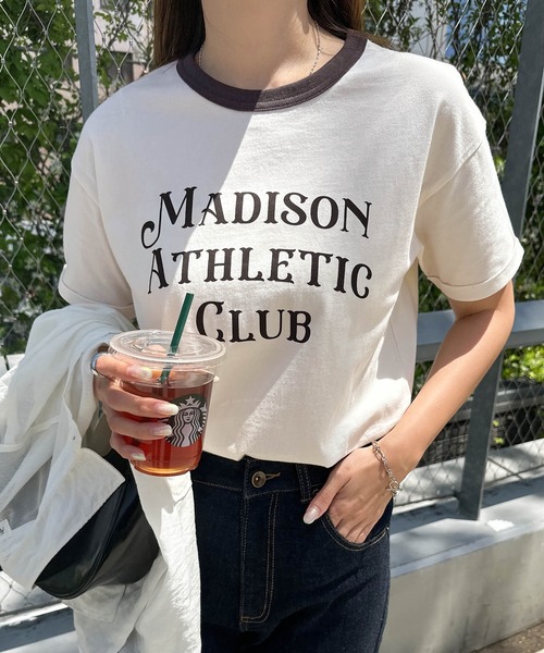 Футболка с коротким рукавом, контрастной отделкой и принтом логотипов Andme, угольно-серый
Футболка с коротким рукавом, контрастной отделкой и принтом логотипов Andme, угольно-серый