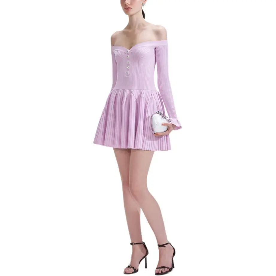 Self-portrait Женское розовое платье с длинными рукавами Self portrait
Self-portrait Женское розовое платье с длинными рукавами Self portrait