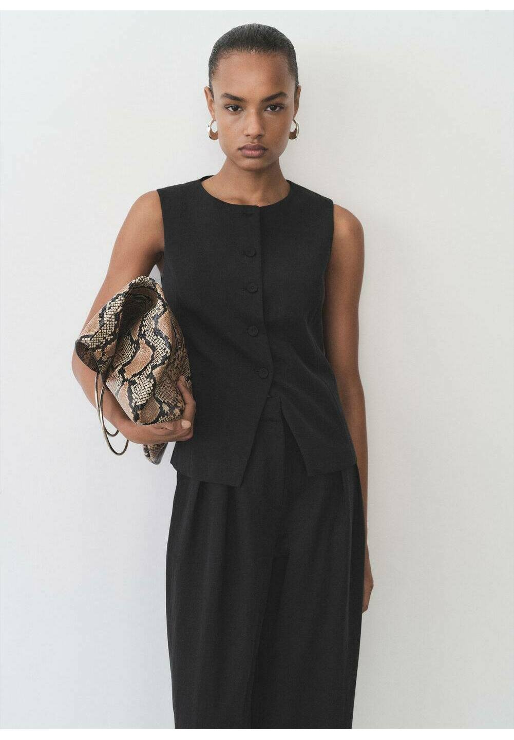 Жилет AMALFI Mango, черный
Жилет AMALFI Mango, черный