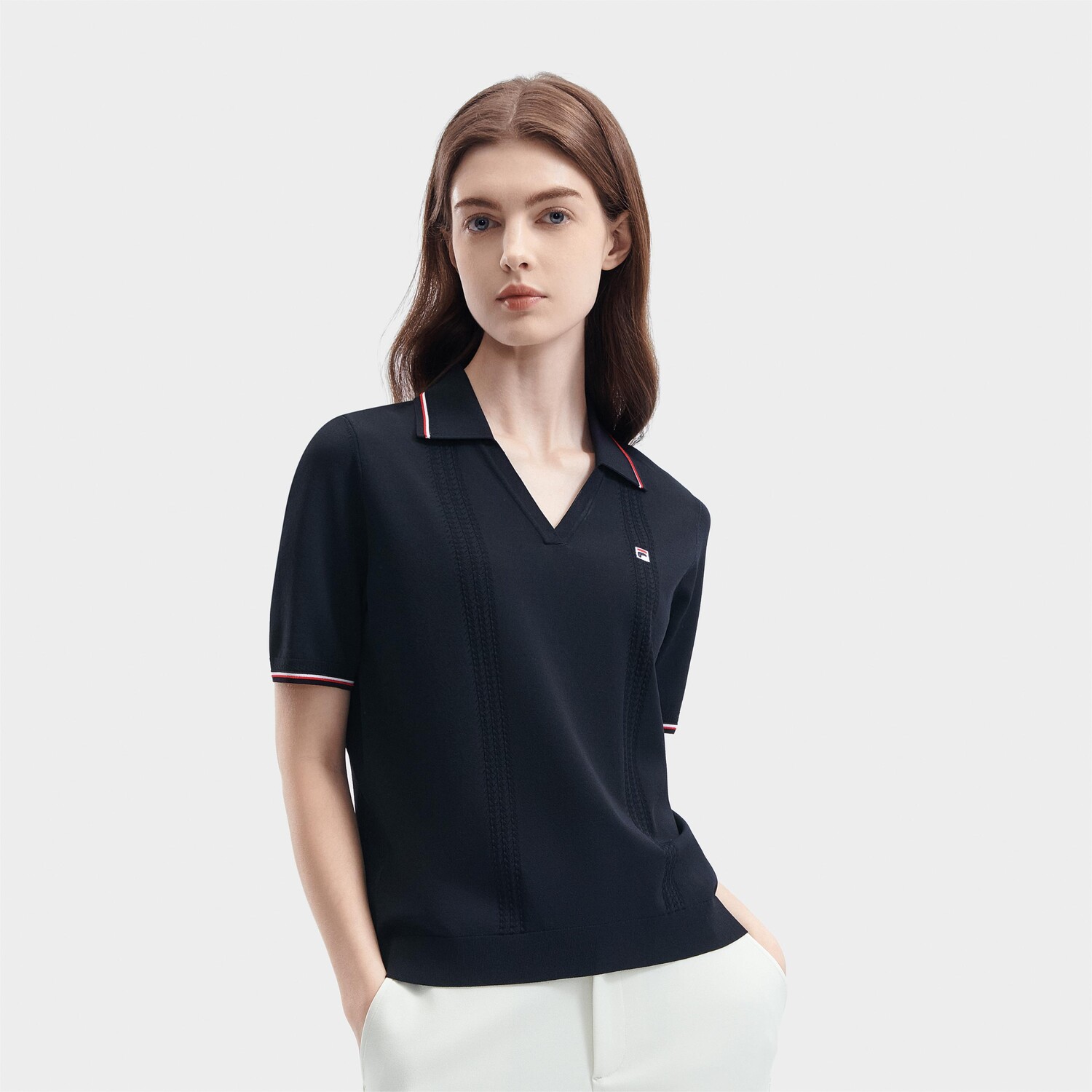 Трикотаж женский темно-синий Fila
Трикотаж женский темно-синий Fila