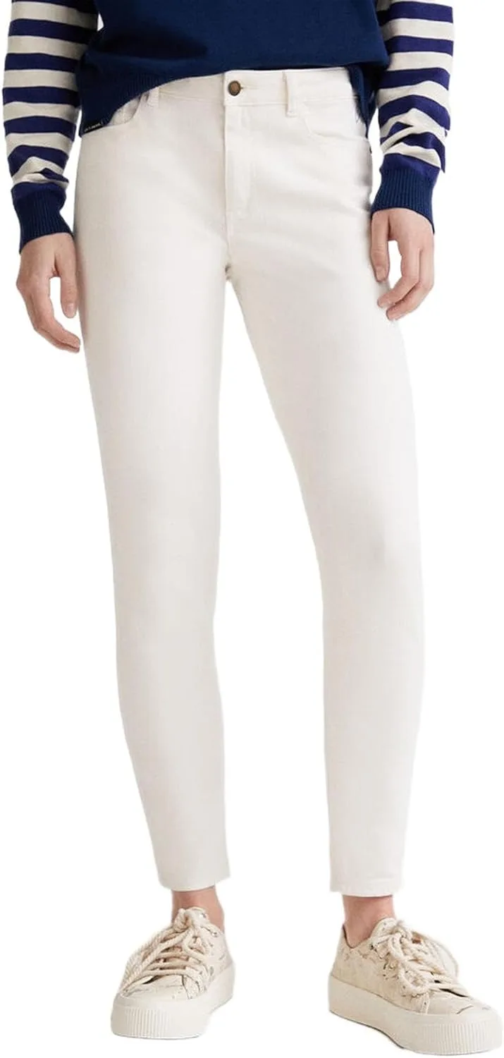 Женские джинсовые брюки Desigual
Женские джинсовые брюки Desigual