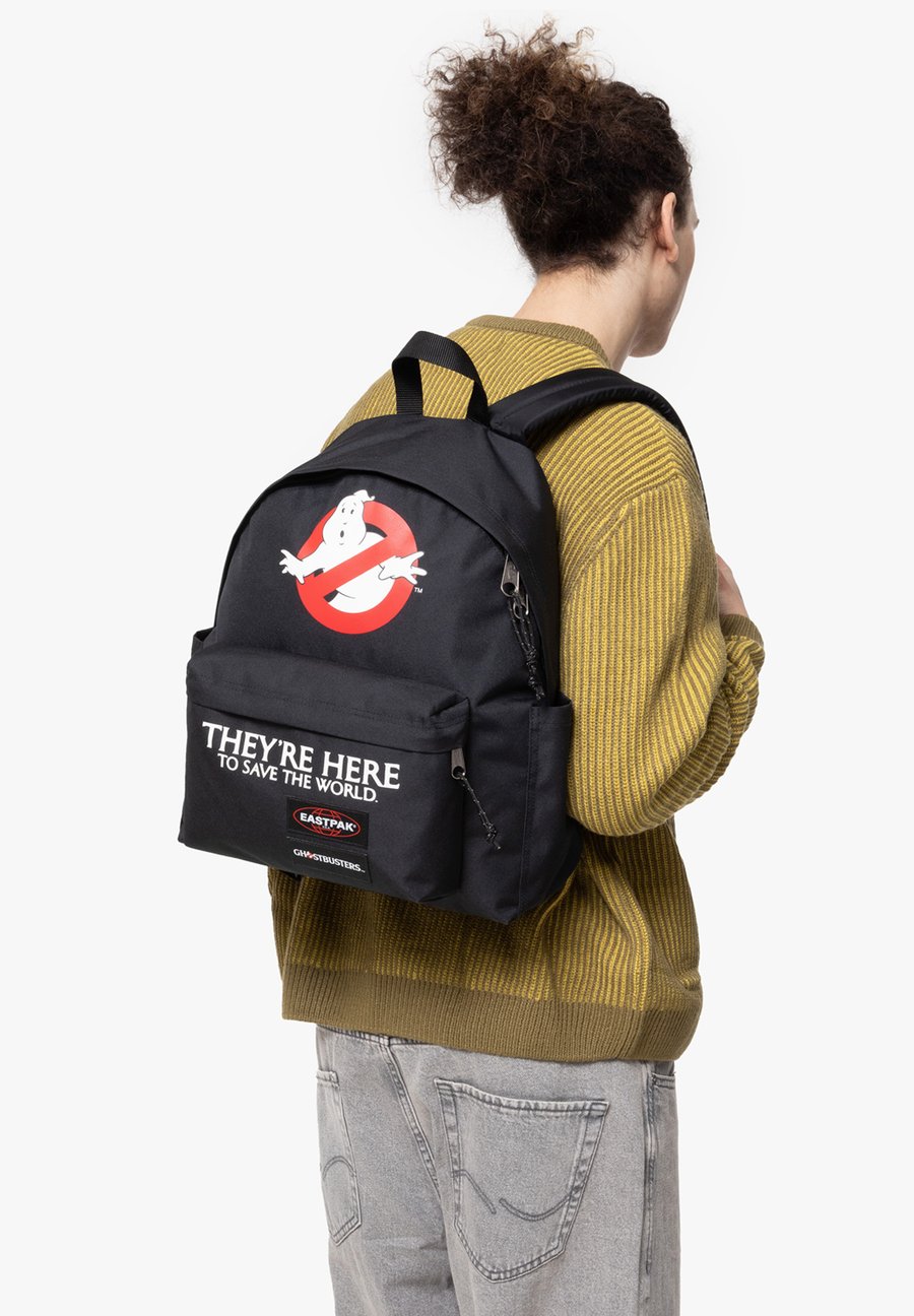 Рюкзак Eastpak DAY PAK'R, Gb Poster/Black
Рюкзак Eastpak DAY PAK'R, Gb Poster/Black