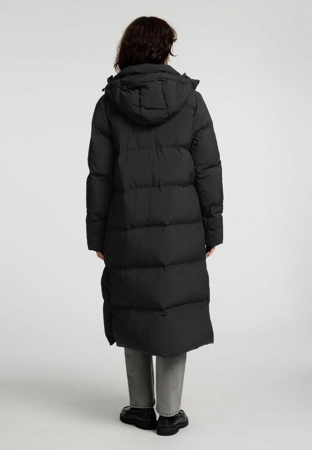 Пуховое пальто Selected Femme, черный
Пуховое пальто Selected Femme, черный