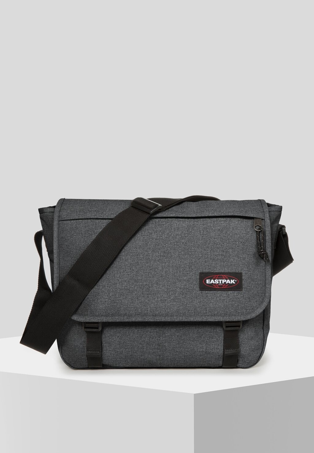 Сумка через плечо Eastpak
Сумка через плечо Eastpak
