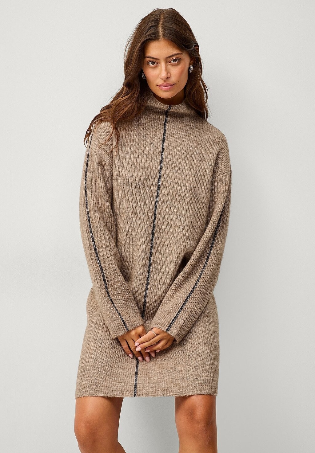 Платье-джемпер Ellos Collection, светло-коричневый
Платье-джемпер Ellos Collection, светло-коричневый