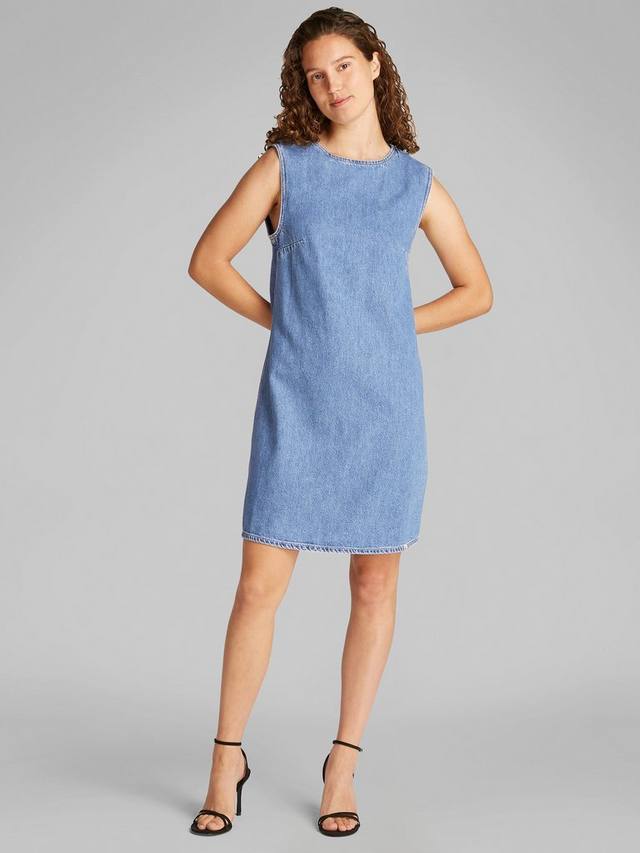 Джинсовое мини-платье без рукавов Calvin Klein, светло-синий
Джинсовое мини-платье без рукавов Calvin Klein, светло-синий