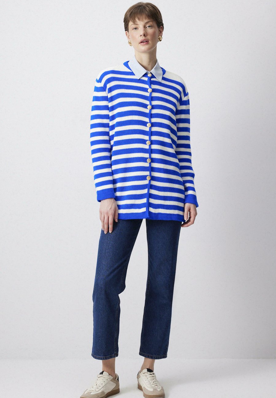 Кардиган Touché Privé STRIPED WITH BUTTONS, Blue/Blue
Кардиган Touché Privé STRIPED WITH BUTTONS, Blue/Blue